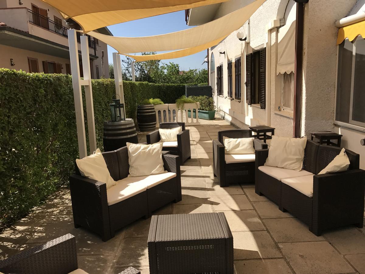 Hotel B&B Rispescia Grosseto Exteriör bild