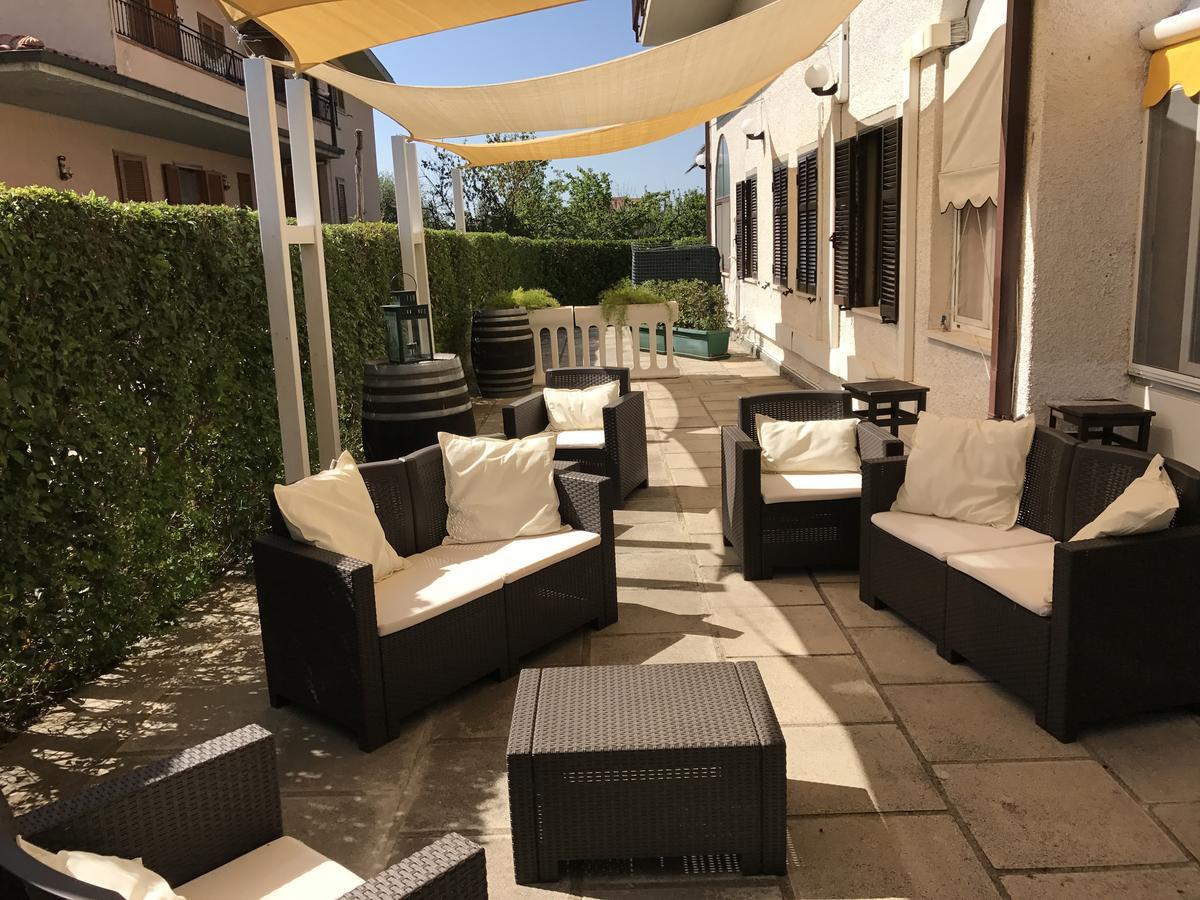 Hotel B&B Rispescia Grosseto Exteriör bild