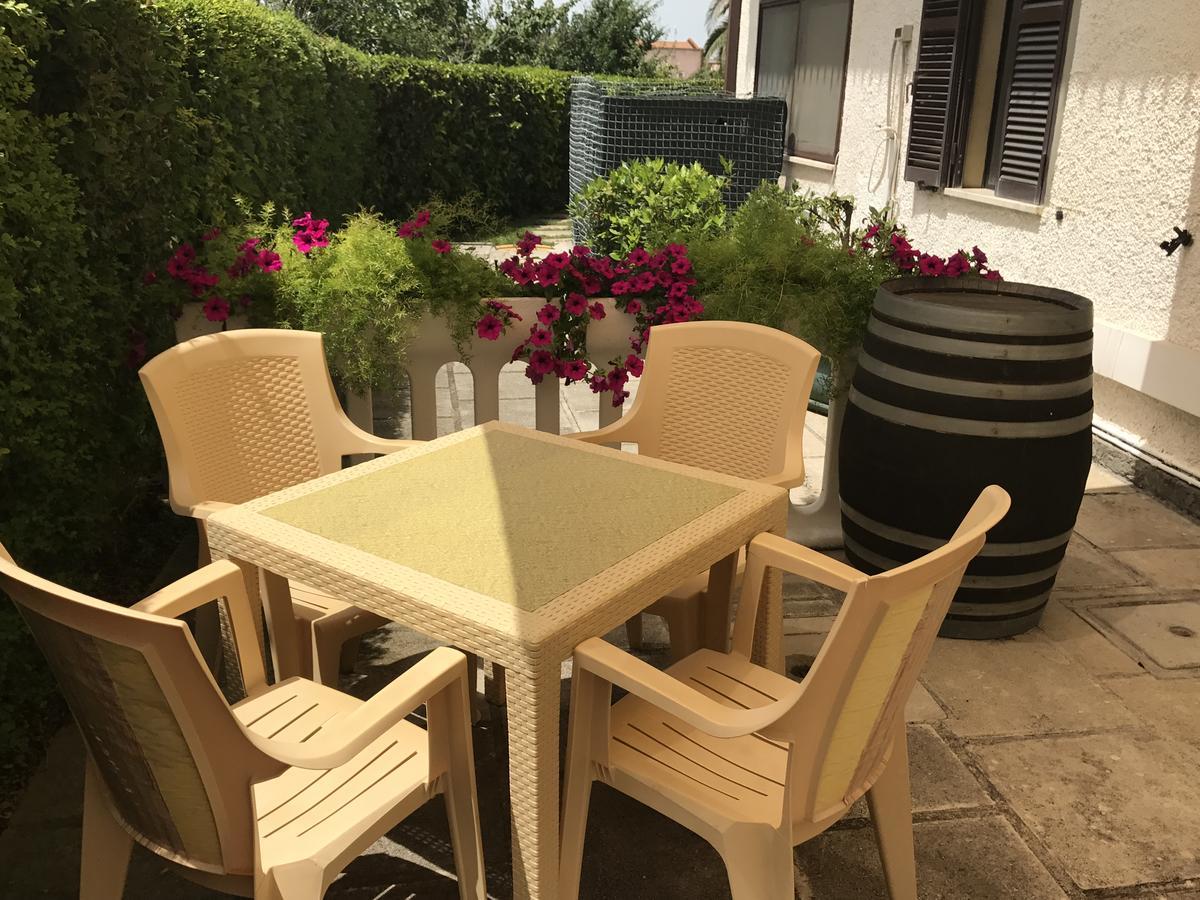 Hotel B&B Rispescia Grosseto Exteriör bild